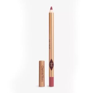 محدد شفاه تشارلوت تلبوري ليب تشيت بدرجة 90 اس بينك لإطلالة متقنة وجذابة