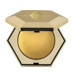 هايلايتر دايموند بومب من فينتي بيوتي - إشراقة ألماسية بلمسة احترافية جذابة.