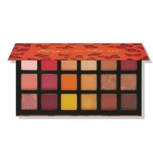 لوحة ظلال العيون ماجيك إن ذا إير من كارا ديو لإطلالة ساحرة وجذابة