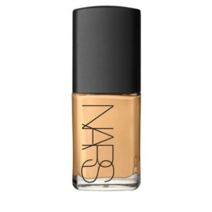 نارس شير جلو فاونديشن - درجة سترومبلي لبشرة مشرقة وطبيعية