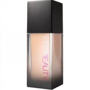 كريم أساس هدى بيوتي فوكس فلتر - درجة شورتبريد 200B لتغطية مثالية وبشرة مخملية.