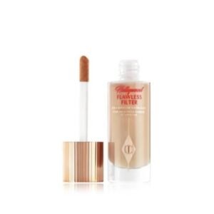 كريم أساس شارلوت تلبوري هوليوود فلولس فلتر - درجة 4 ميديم (30 مل) لبشرة مشرقة ومثالية