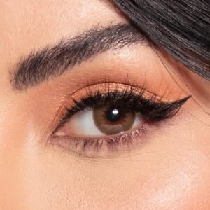 عدسات أمارا الملونة بلون موكا الساحر لإطلالة طبيعية وجذابة