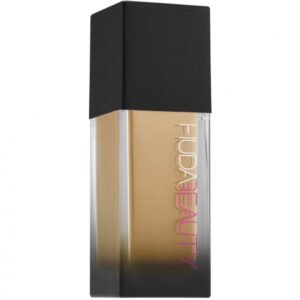 كريم أساس هدى بيوتي لتغطية مثالية وبشرة مخملية جذابة تدوم طويلاً.